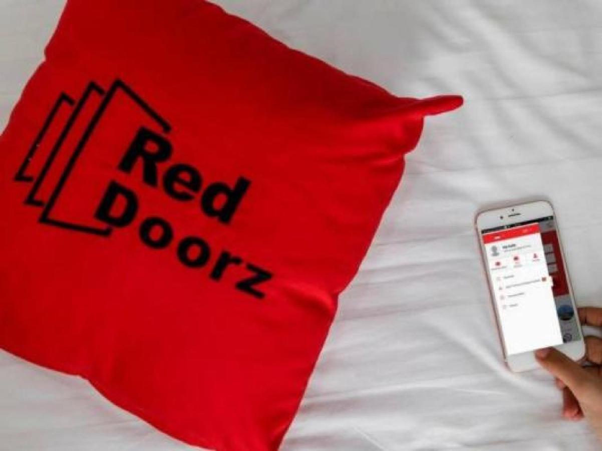Reddoorz @ Ranotana Manado Hotel Exterior photo